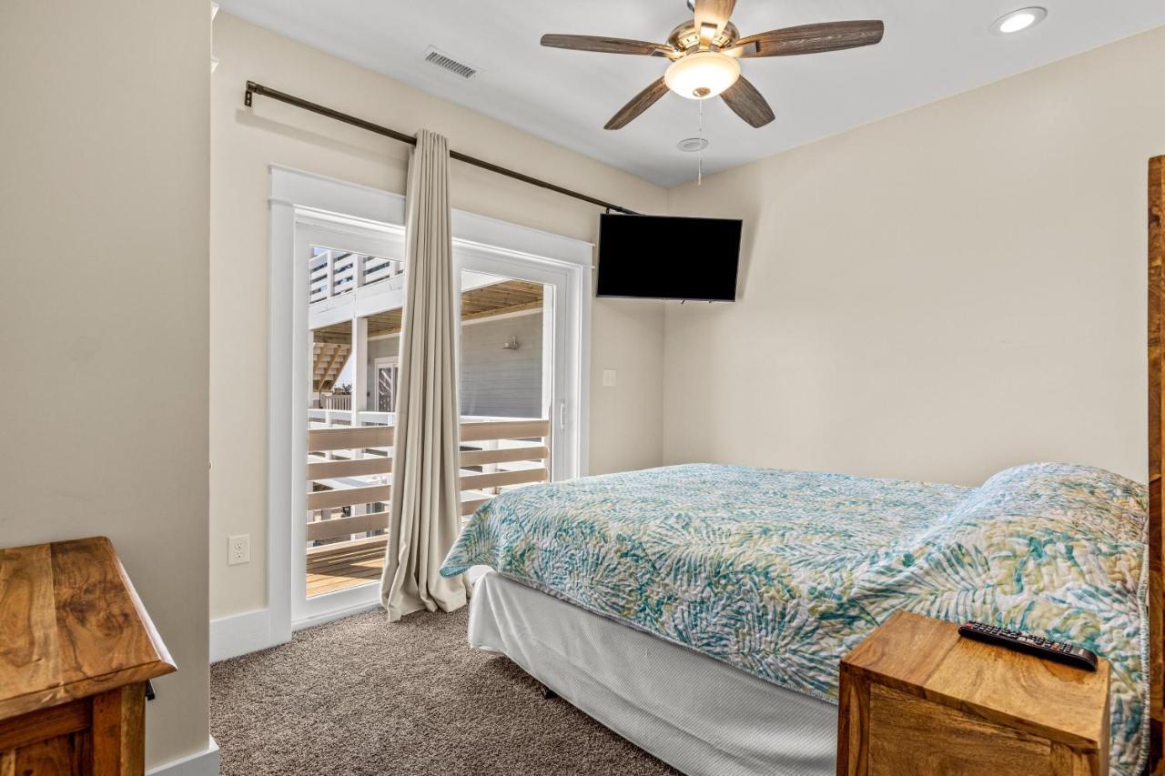 508 Conch Crescent--Ocean Sands South Section B カローラ エクステリア 写真