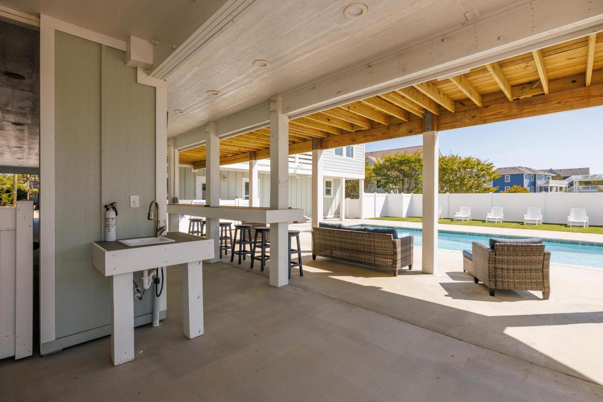 508 Conch Crescent--Ocean Sands South Section B カローラ エクステリア 写真