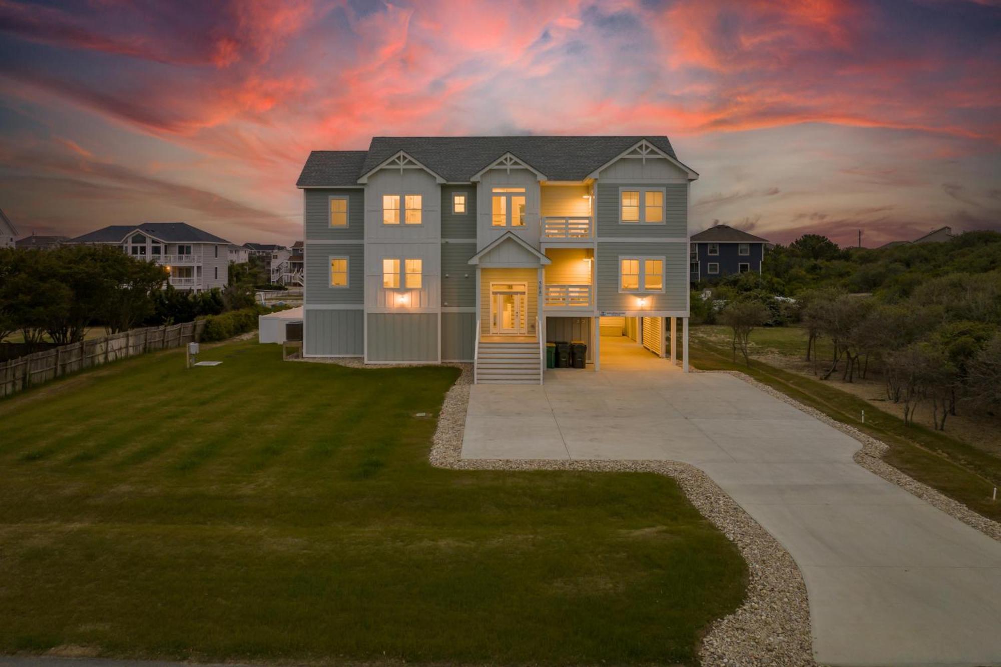 508 Conch Crescent--Ocean Sands South Section B カローラ エクステリア 写真